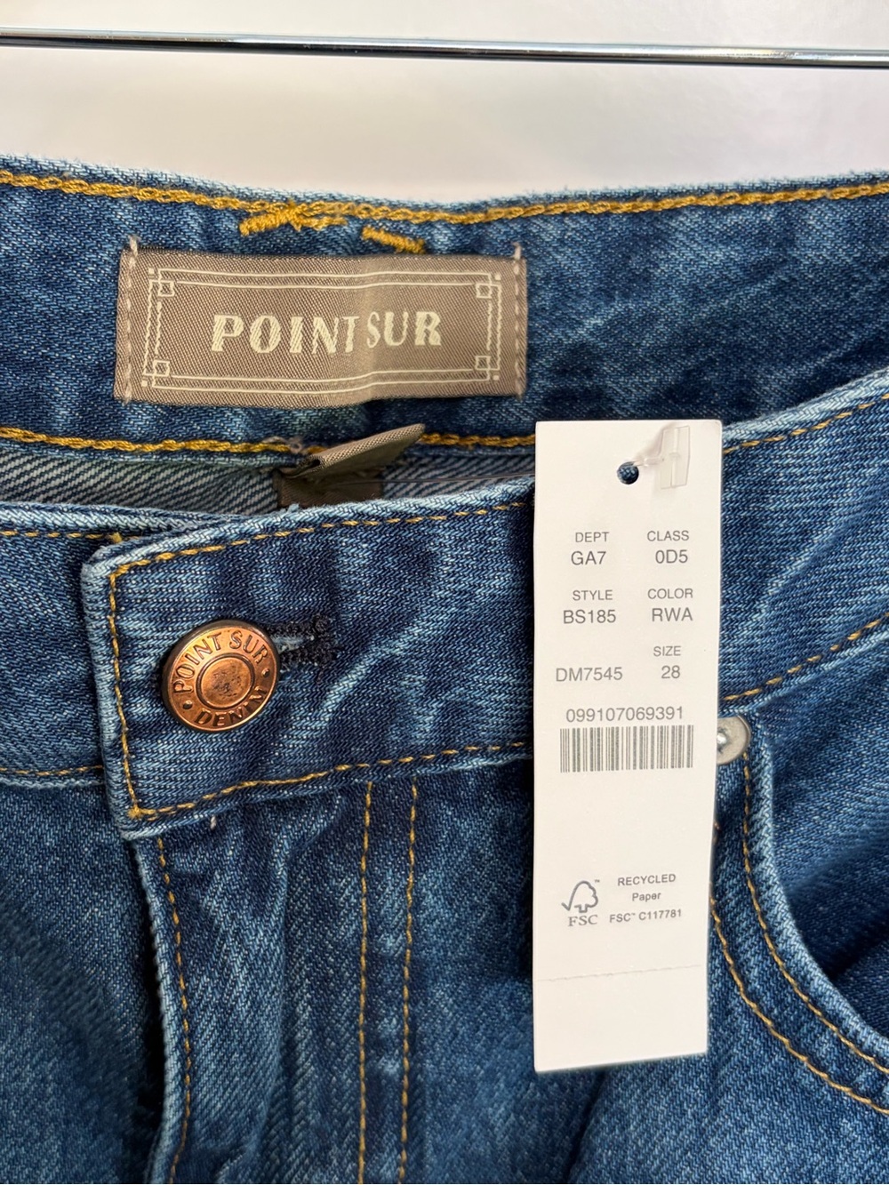 NWT J.Crew Limited-Edition Point Sur Nipped Straight Jean in Rodeo Wash (28) - Picture 4 of 5